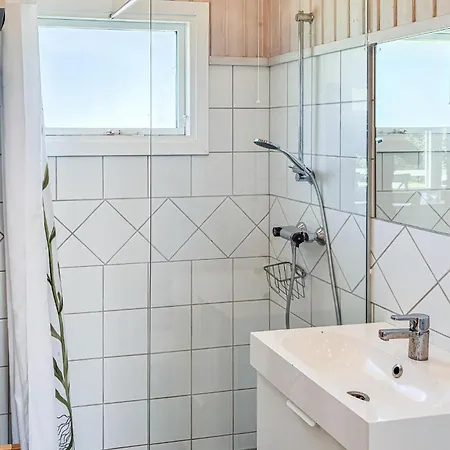 Vakantiehuis 2 Bedroom In *